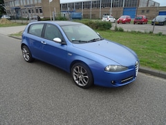 Alfa Romeo 147 - 1.6 T.Spark Veloce Business
