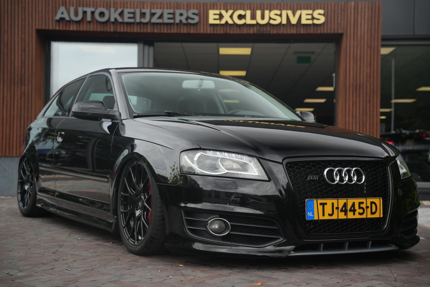 Audi A3 Sportback - 2.0 TFSI S3 quattro Ambition Air Ride Alcantara/Leer Cruise Clima Xenon - AutoWereld.nl