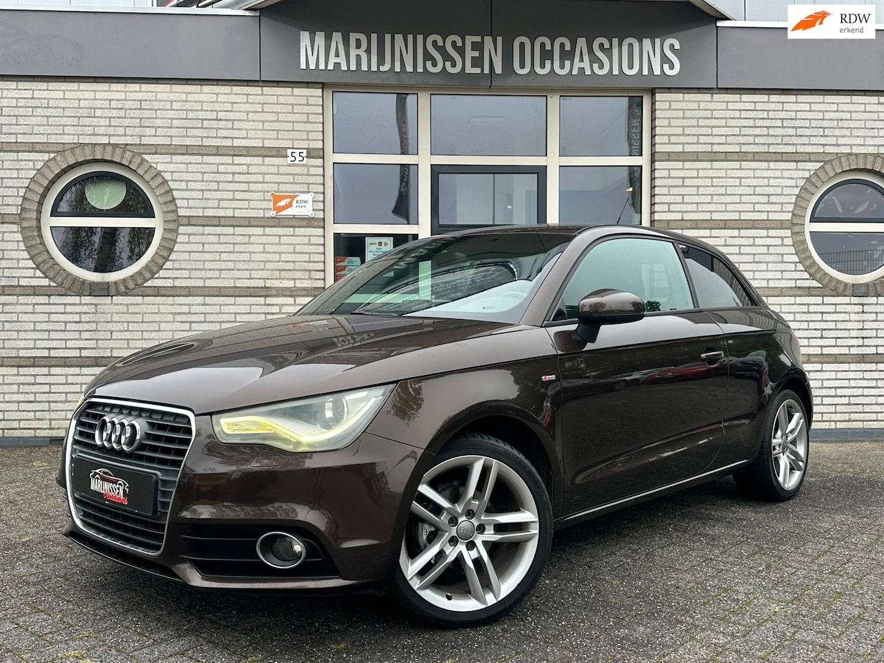 Audi A1 - 1.2 TFSI Attraction S-Line |Stoelvw|Navi|PDC| - AutoWereld.nl