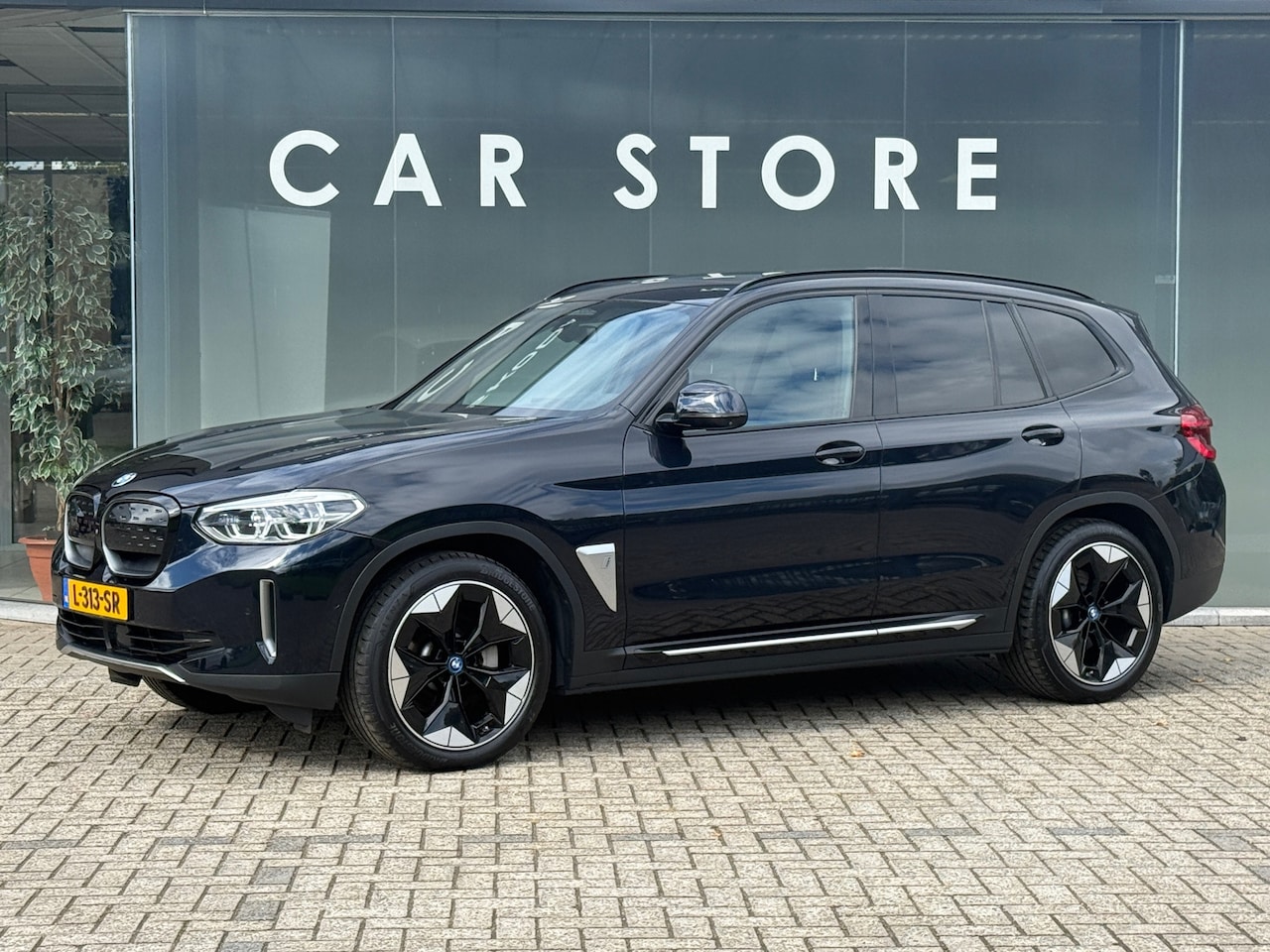 BMW iX3 - High Executive 80 kWh 95% SOH Shadow Line - AutoWereld.nl