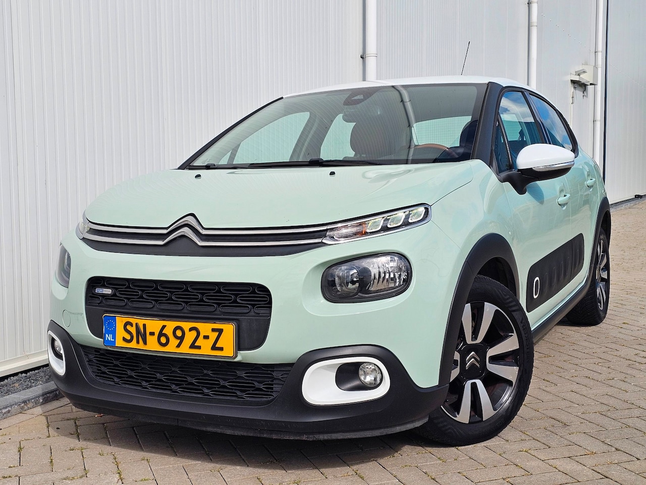 Citroën C3 - 1.2 PureTech Feel bj 2017 Camera/Navi/Climate Nette Auto! - AutoWereld.nl