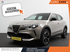 Alfa Romeo Junior - Elettrica Automaat 156PK Adaptieve Cruise Control LMV 18 inch Full Led Matrix Parkeer sens