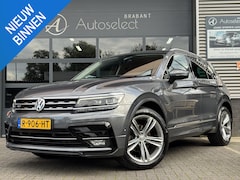 Volkswagen Tiguan - 1.4 TSI ACT R-Line Pano | Camera | Trekhaak