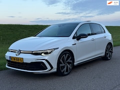 Volkswagen Golf - 1.5 eTSI 3x R-Line| Pano | HuD | Matrix