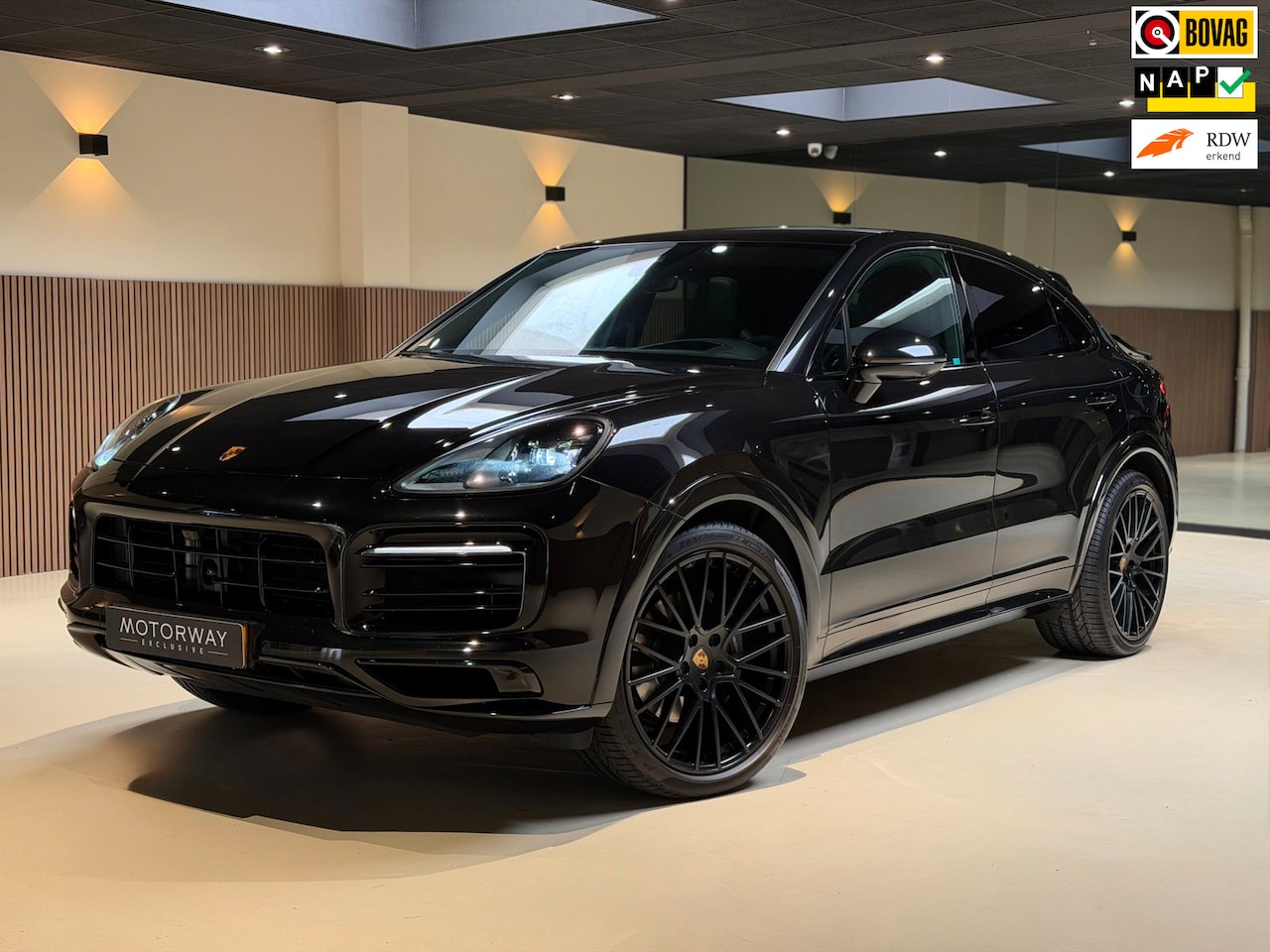 Porsche Cayenne Coupé - 3.0 E-Hybrid|Pano|360|HUD|BOSE|Memory| - AutoWereld.nl