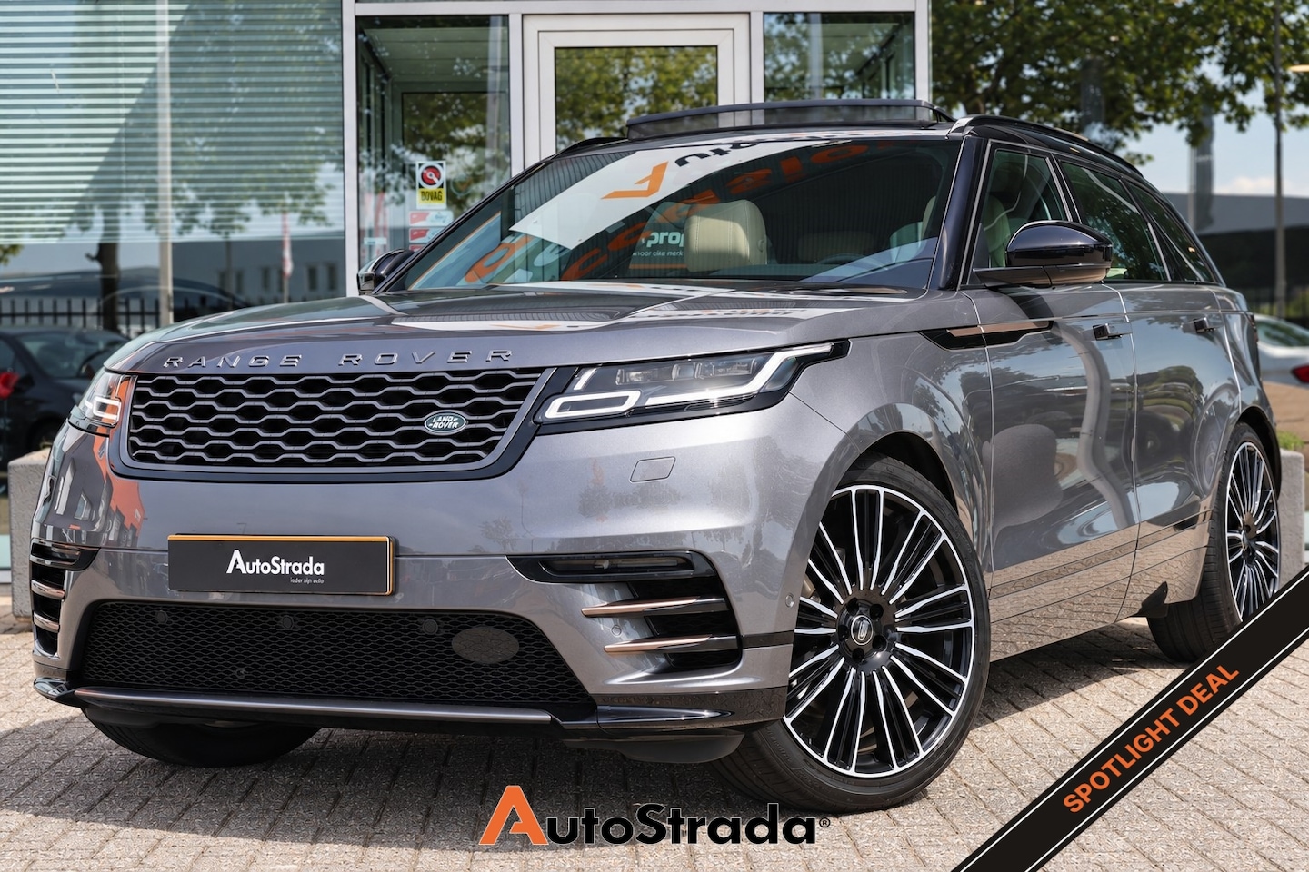 Land Rover Range Rover Velar - 2.0 300pk AWD R-Dynamic HSE I Pano I Trekhaak I Meridian audio | Camera | Carplay | - AutoWereld.nl