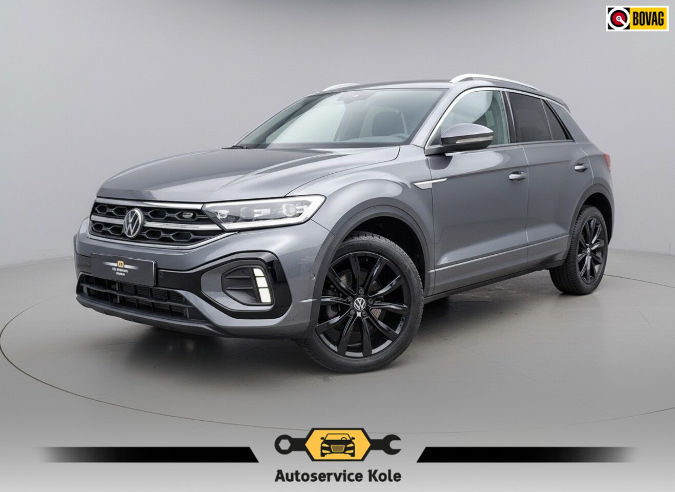 Volkswagen T-Roc - 1.5 TSI R-Line * AUTOMAAT * Parkeercamera * LAGE KM STAND! * Carplay * Elek. Achterklep * - AutoWereld.nl