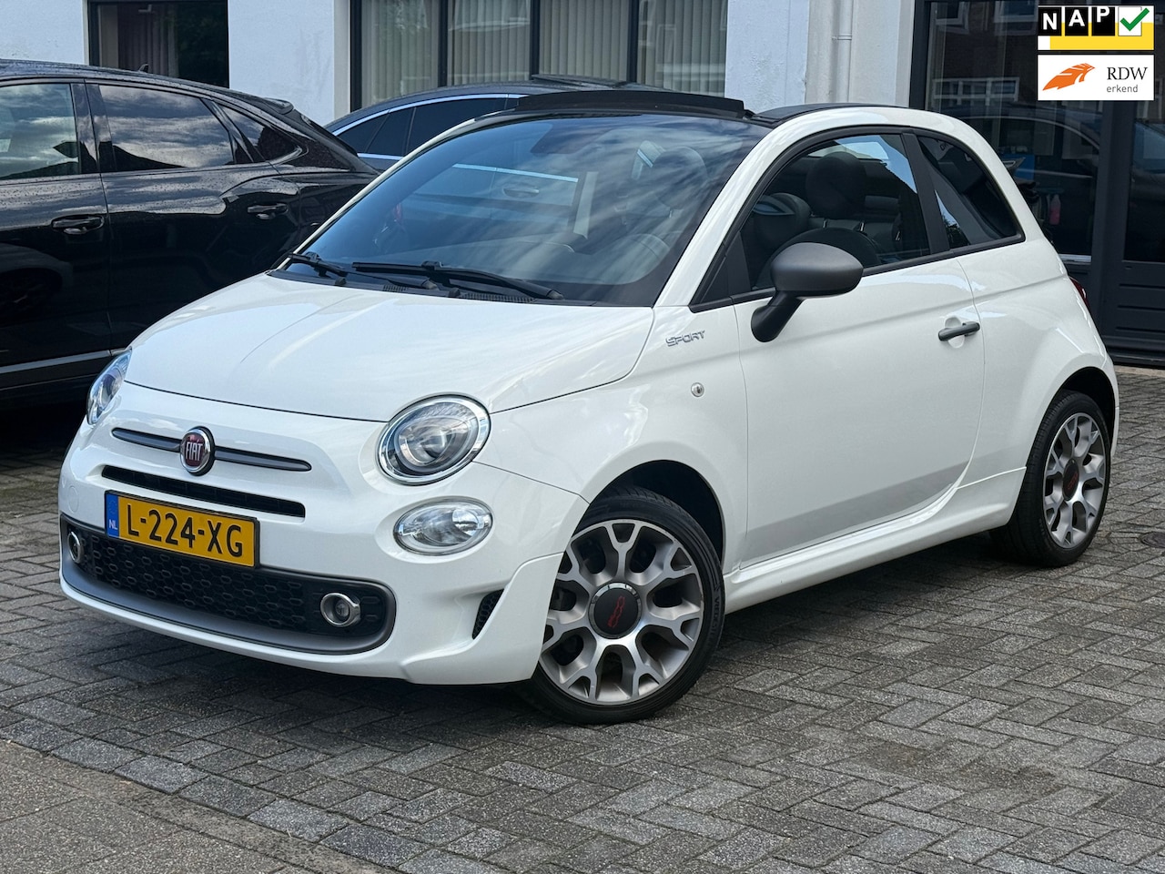 Fiat 500 C - 1.0 Hybrid Sport 1.0 Hybrid Sport, Apple Carplay/Android,Cruise control,Navigatie,Parkeersensoren - AutoWereld.nl