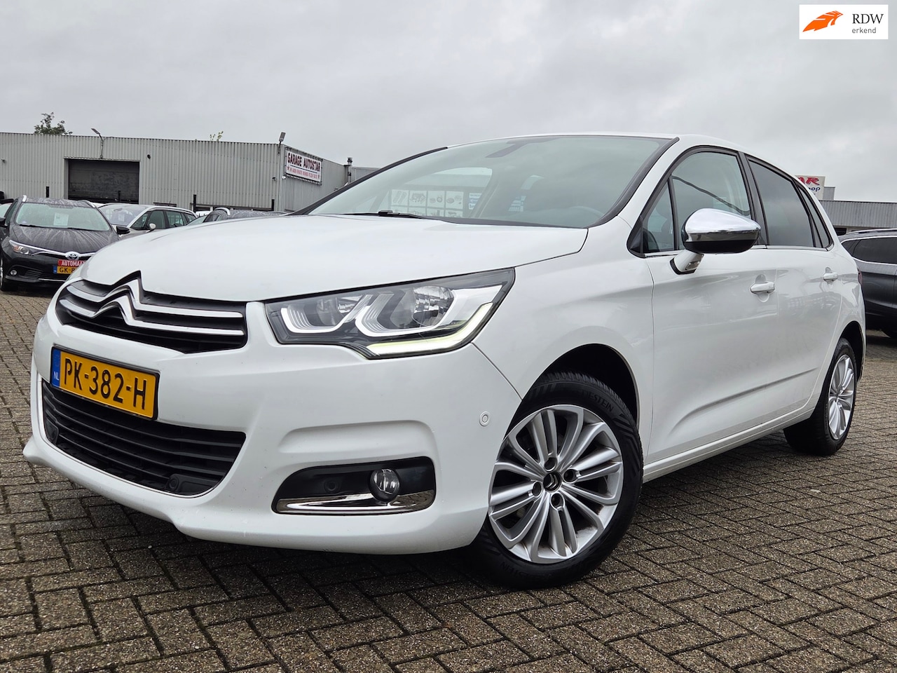 Citroën C4 - 1.2 PureTech Feel Collection/NIEUW DISTRIEM/DEALER ONDERHOUD - AutoWereld.nl