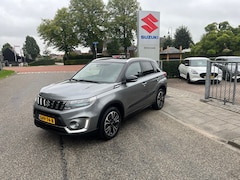 Suzuki Vitara - 1.5 Hybrid Style AUTOMAAT // 10 jaar garantie // Panorama dak // Dealer onderhouden // Rij