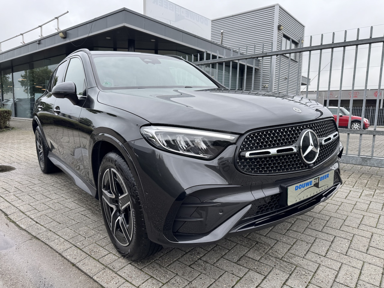 Mercedes-Benz GLC-klasse - 300e 4MATIC AMG Line Night leer/ Pano.dak | Burmester | Memory/ Masage  etc - AutoWereld.nl