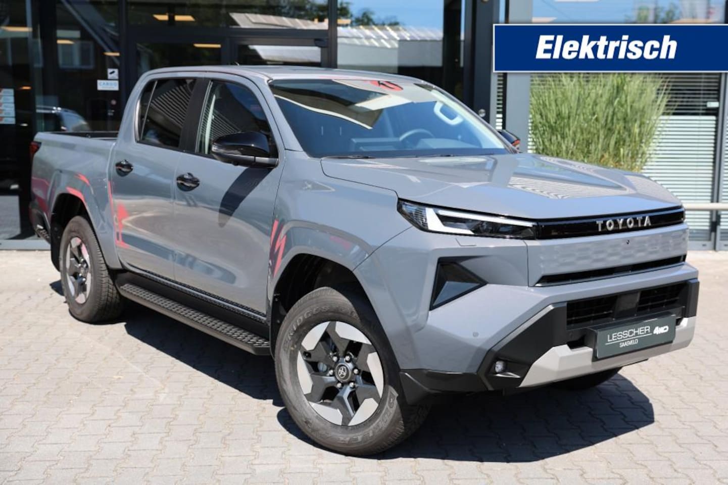 Toyota HiLux - BEV-PROFESSIONAL DUBBEL CABIN ELECTRIC 5 ZITS - AutoWereld.nl