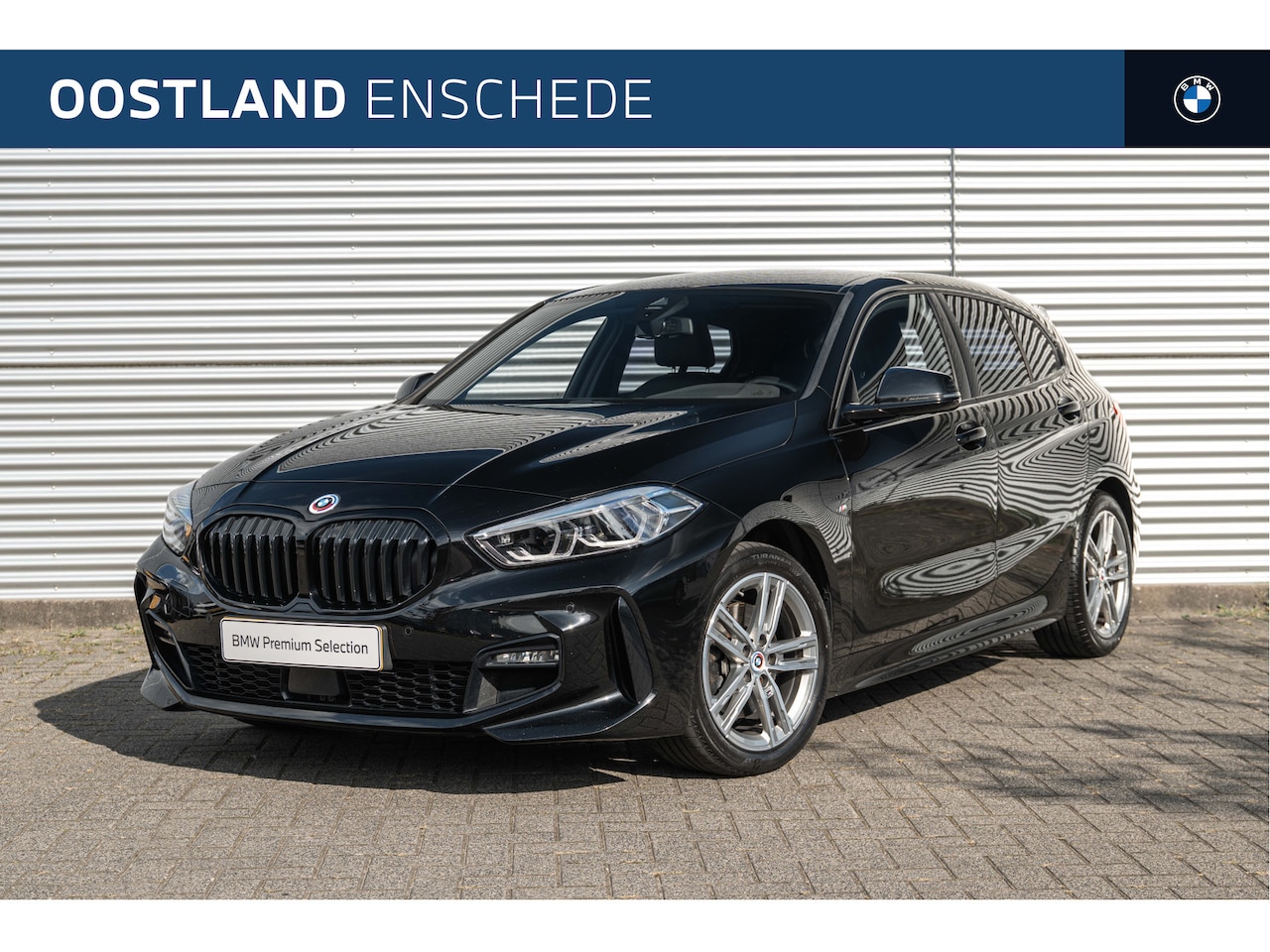 BMW 1-serie - 118i Executive M Sport Automaat / Sportstoelen / Adaptieve LED / Cruise Control - AutoWereld.nl