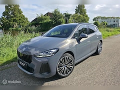 BMW 2-serie Active Tourer - 225e xDrive / Pano / HK Audio