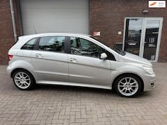 Mercedes-Benz B-klasse - 180 Business Class|AUTOMAAT|NIEUWE APK|AIRCO