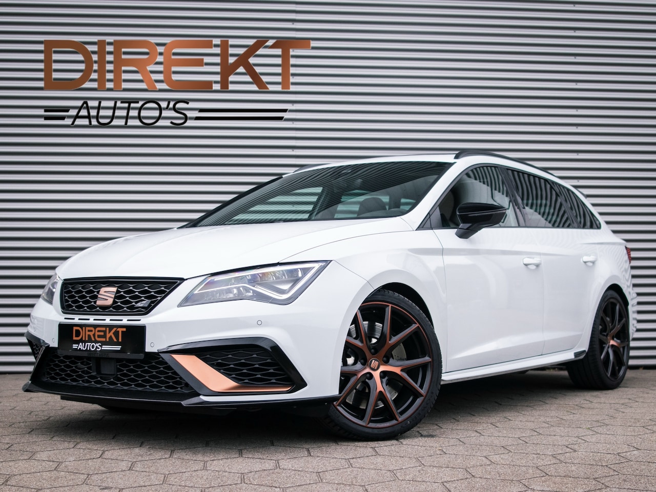 SEAT Leon ST - 2.0 TSI CUPRA R 4DRIVE PANO CARBON BREMBO BEATS - AutoWereld.nl