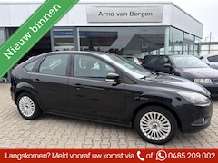 Ford Focus - 1.6 Titanium, climatronic, cruisecontrol, pdc, trekhaak, zeer nette auto