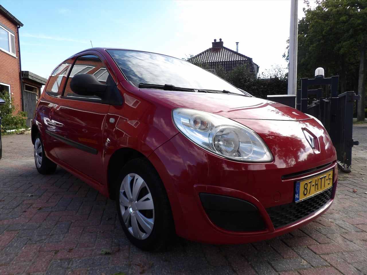 Renault Twingo - 1.1 AIRCO NIEUWE APK - AutoWereld.nl