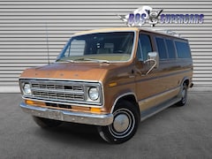 Ford Econoline - USA E-150 CLUBWAGON
