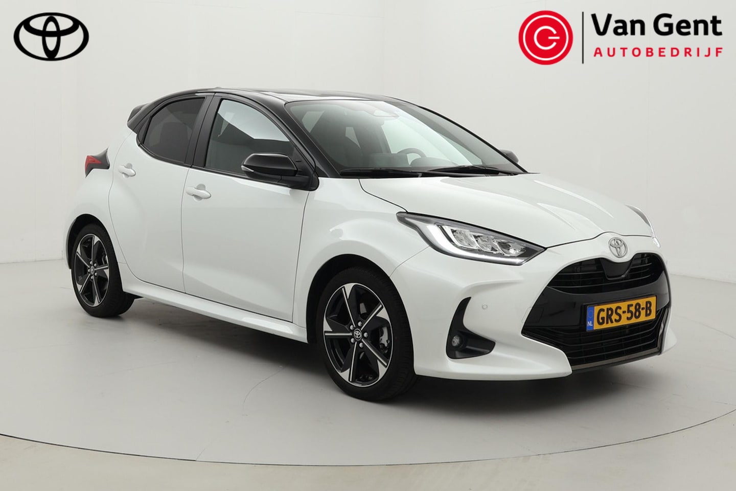 Toyota Yaris - 1.5 Hybrid 130 Launch Edition | Dodehoek detectie | Apple Carplay / Android Auto | Head-up - AutoWereld.nl