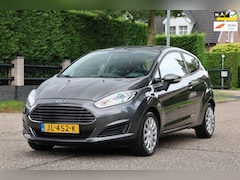Ford Fiesta - 1.0 Style | NAVI | AIRCO | CRUISE | NAP | ZEER MOOIE DEALER ONDERHOUDEN AUTO |