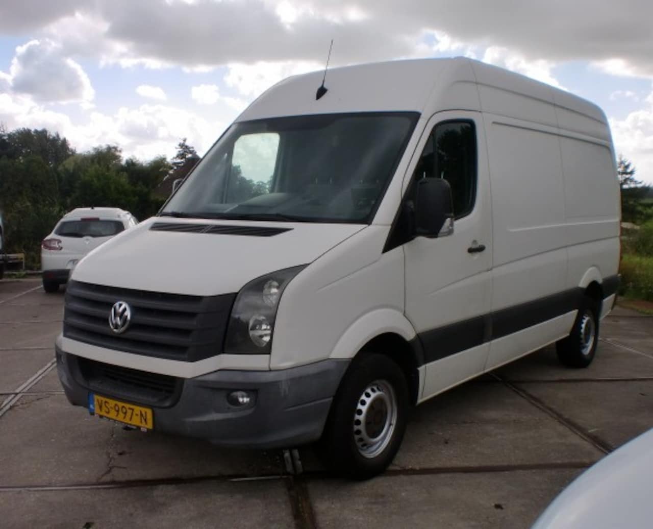 Volkswagen Crafter - 164pk 2.0 TDI L2H2 AIRCO 3P LEASE€90 NAP - AutoWereld.nl