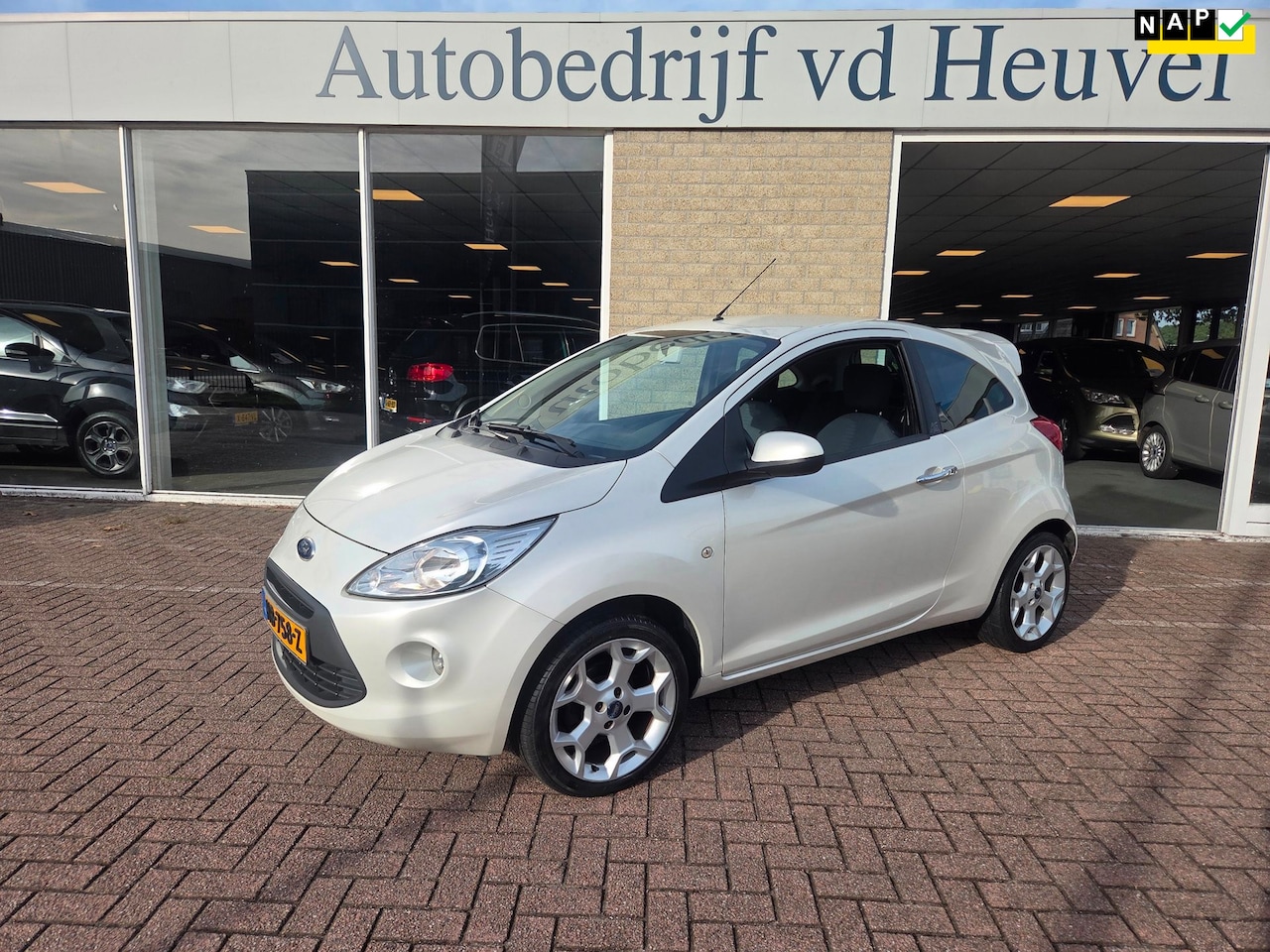 Ford Ka - 1.2 Titanium X *Parelmoer* Nieuwe distributie! Rijklaar - AutoWereld.nl