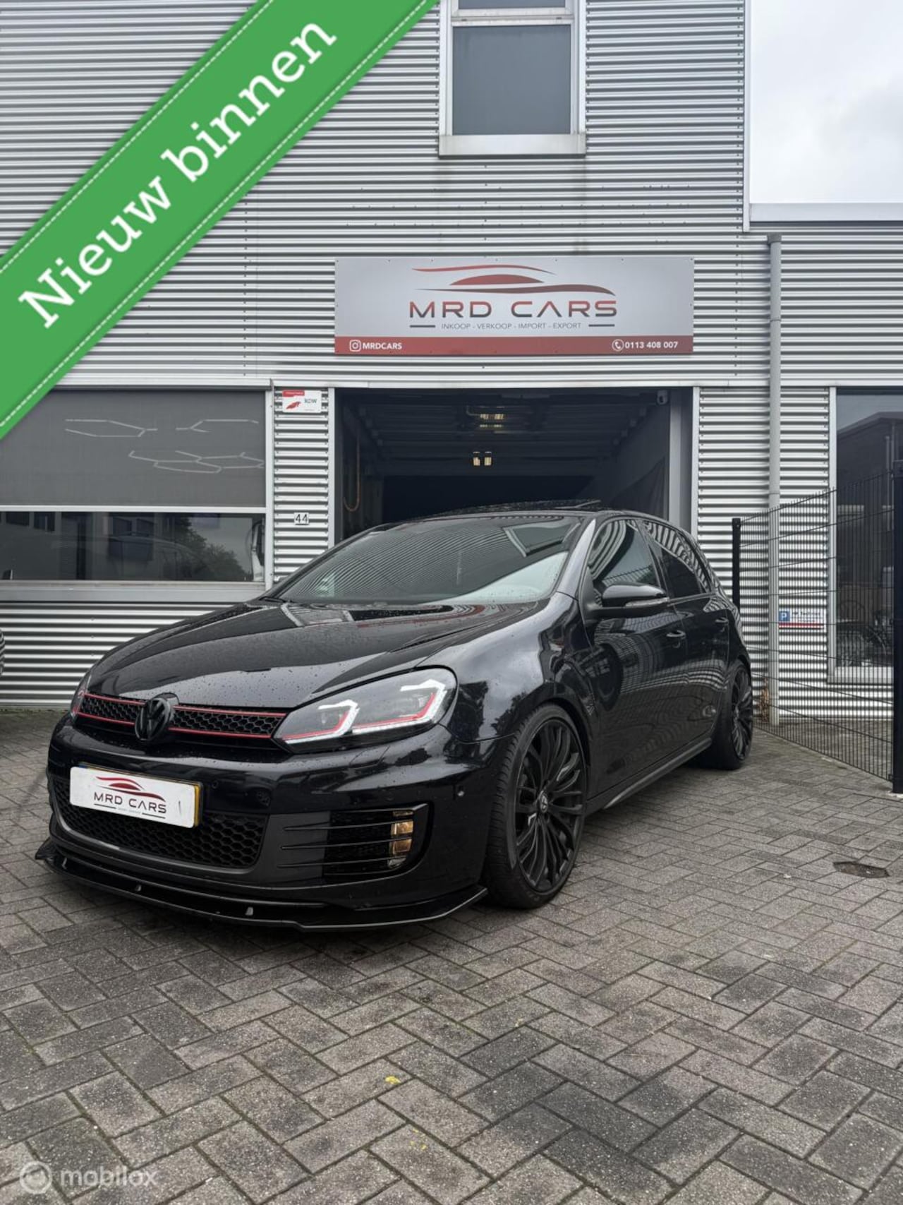 Volkswagen Golf - 2.0 GTI DSG/PANO VOL DEALER + STAGE1 - AutoWereld.nl