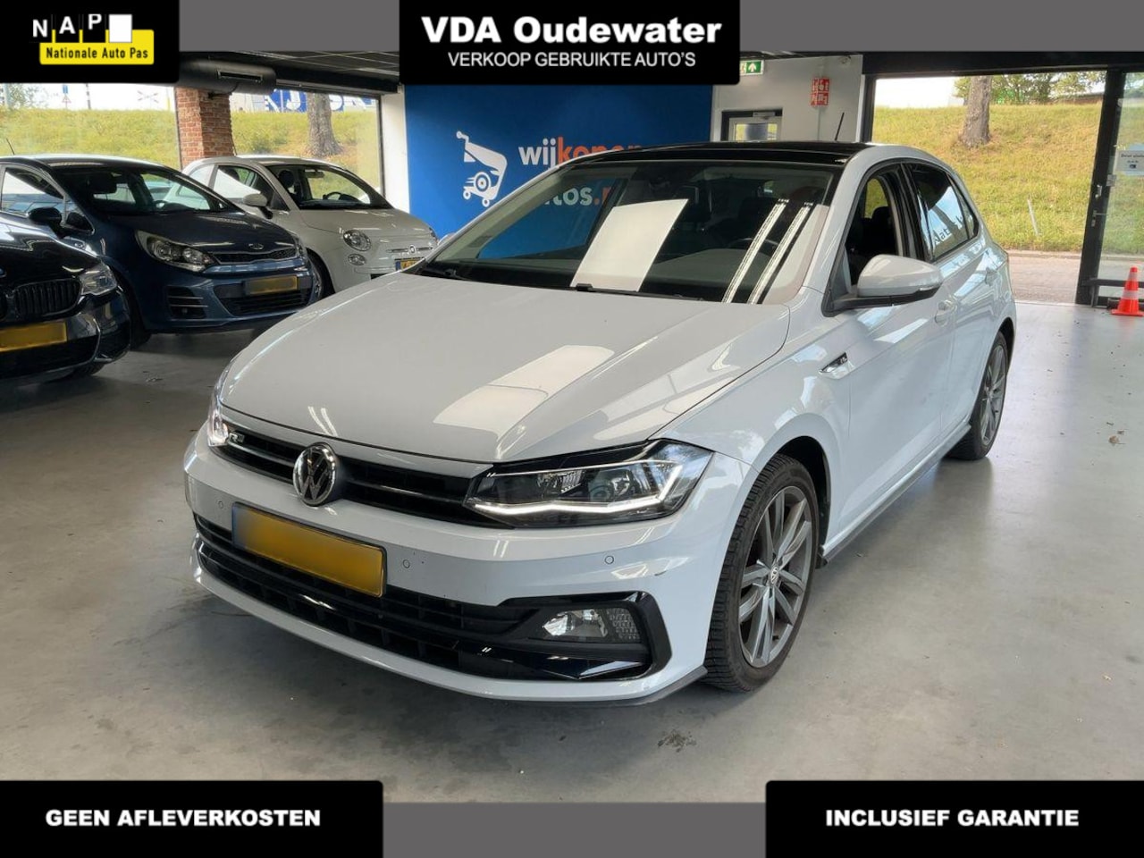 Volkswagen Polo - 1.5 TSi DSG R-line VRT Pano Keyless CAM - AutoWereld.nl