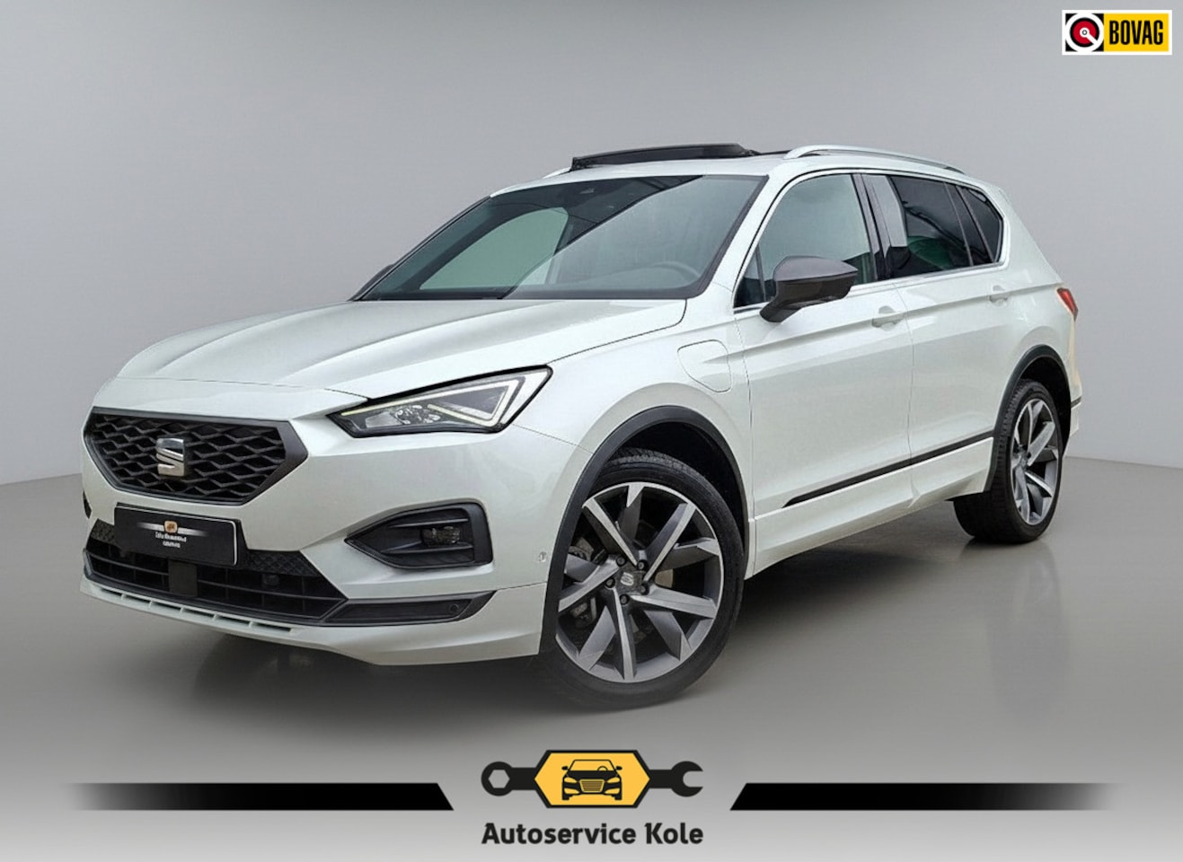 SEAT Tarraco - 1.4 TSI e-Hybrid * FR * Panoramadak * Navigatiesysteem * Trekhaak * Leder * - AutoWereld.nl
