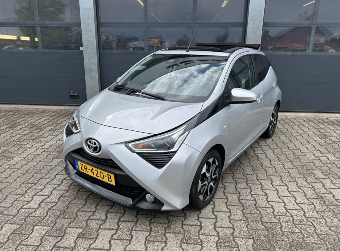 Toyota Aygo - 1.0 VVT-i 72pk 5D x-cite - AutoWereld.nl