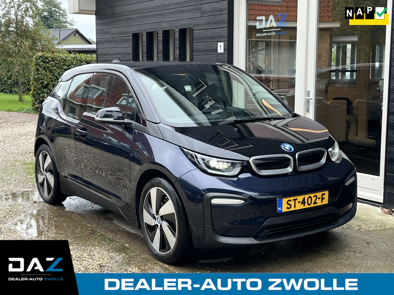 BMW i3 - Basis iPerformance 94Ah 33 kWh Aut/Ecc/Navi/Pdc/19 inch - AutoWereld.nl