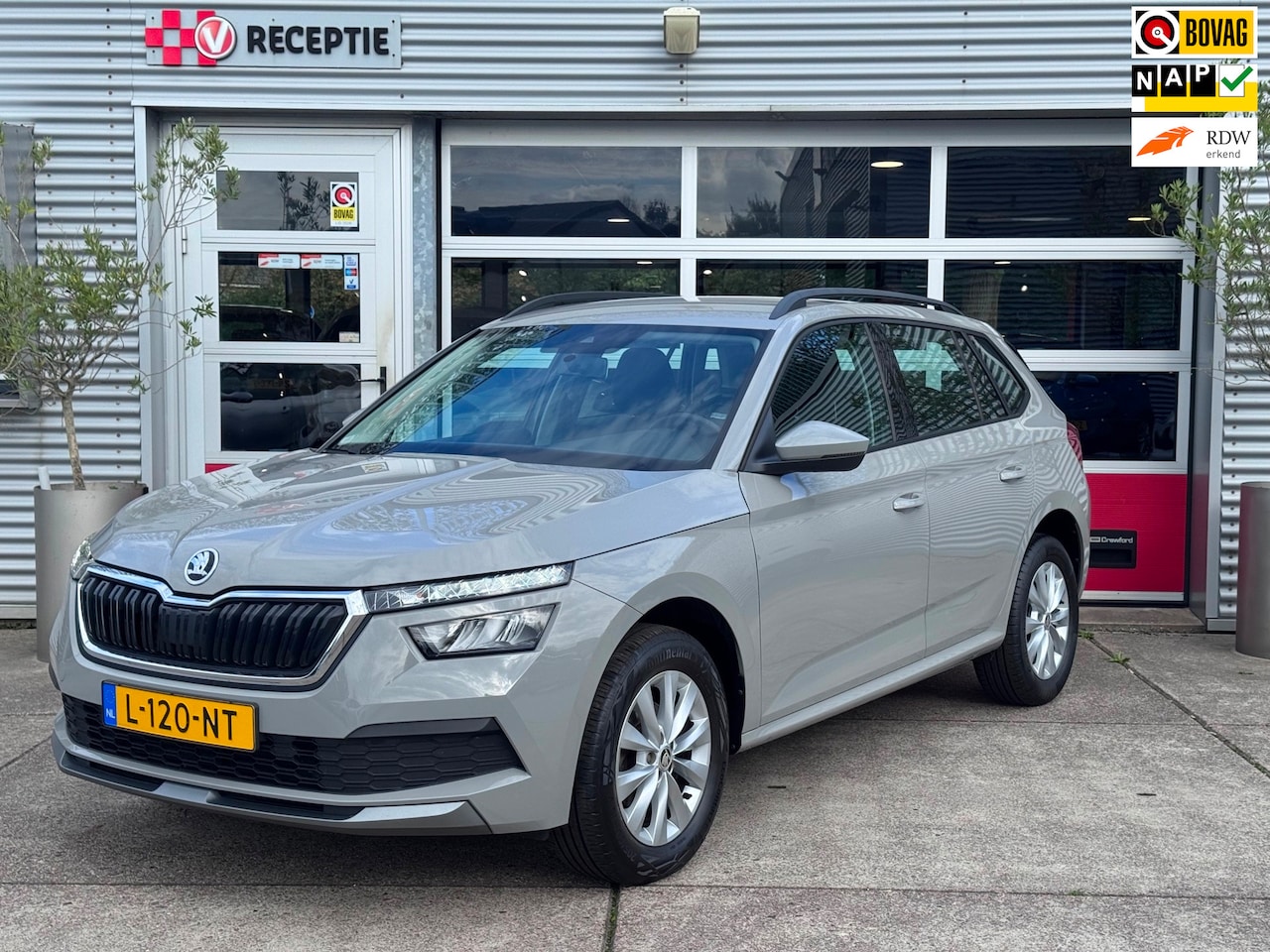 Skoda Kamiq - 1.0 TSI Ambition Cruise / Carplay / Pdc / Trekhaak - AutoWereld.nl