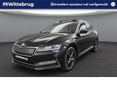 Skoda Superb Combi - 1.4 TSI 218pk iV DSG Style / Panorama dak / Leder / App. Connect / Achteruitrijcamera / 17