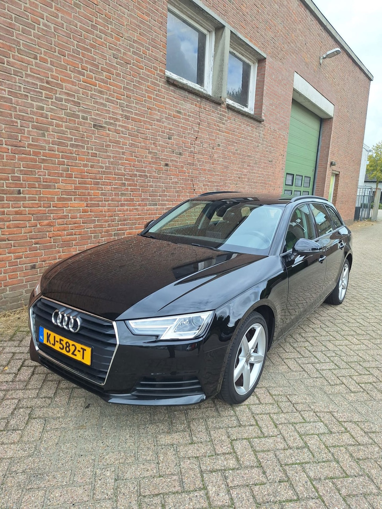 Audi A4 Avant - 2.0 TDI Pro Line 2.0 TDI Pro Line - AutoWereld.nl