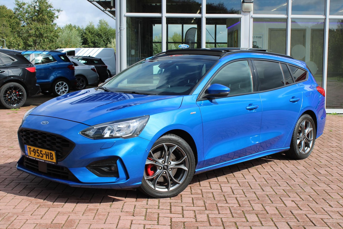 Ford Focus Wagon - 1.0 125pk ST-Line Business Automaat, Panoramadak, Adaptive Cruise, Winterpack, B&O - AutoWereld.nl
