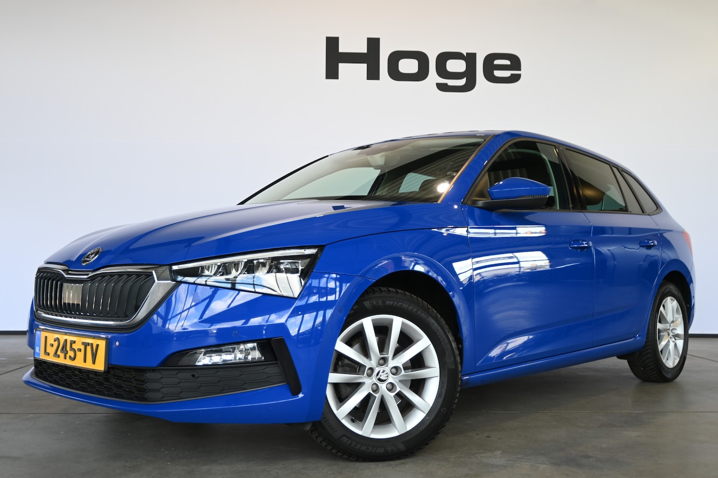 Skoda Scala - 1.0 TSI Business Edition Nap! Adaptieve Cruise Clima Lane Assist Trekhaak Stoelverwarming - AutoWereld.nl
