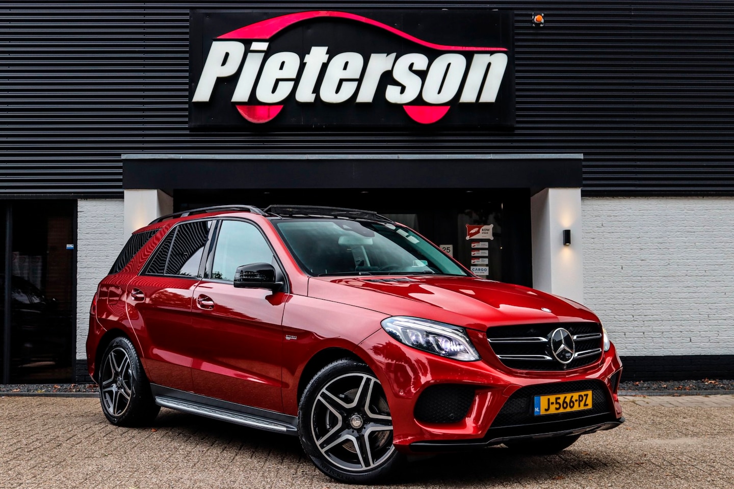 Mercedes-Benz AMG GLE - 43 4MATIC PANO 360 ACC HUD - AutoWereld.nl