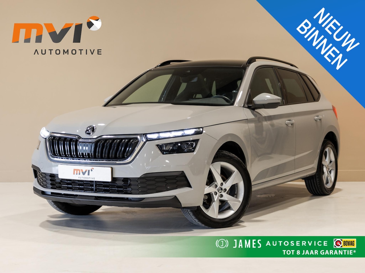 Skoda Kamiq - 1.0 TSI Sport Business / 110pk / Panorama dak / Achteruitrij camera / Stoelverwarming / - AutoWereld.nl