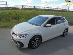 Volkswagen Polo - Polo 1.0 Automaat airco lmv navigatie pdc 19.000km