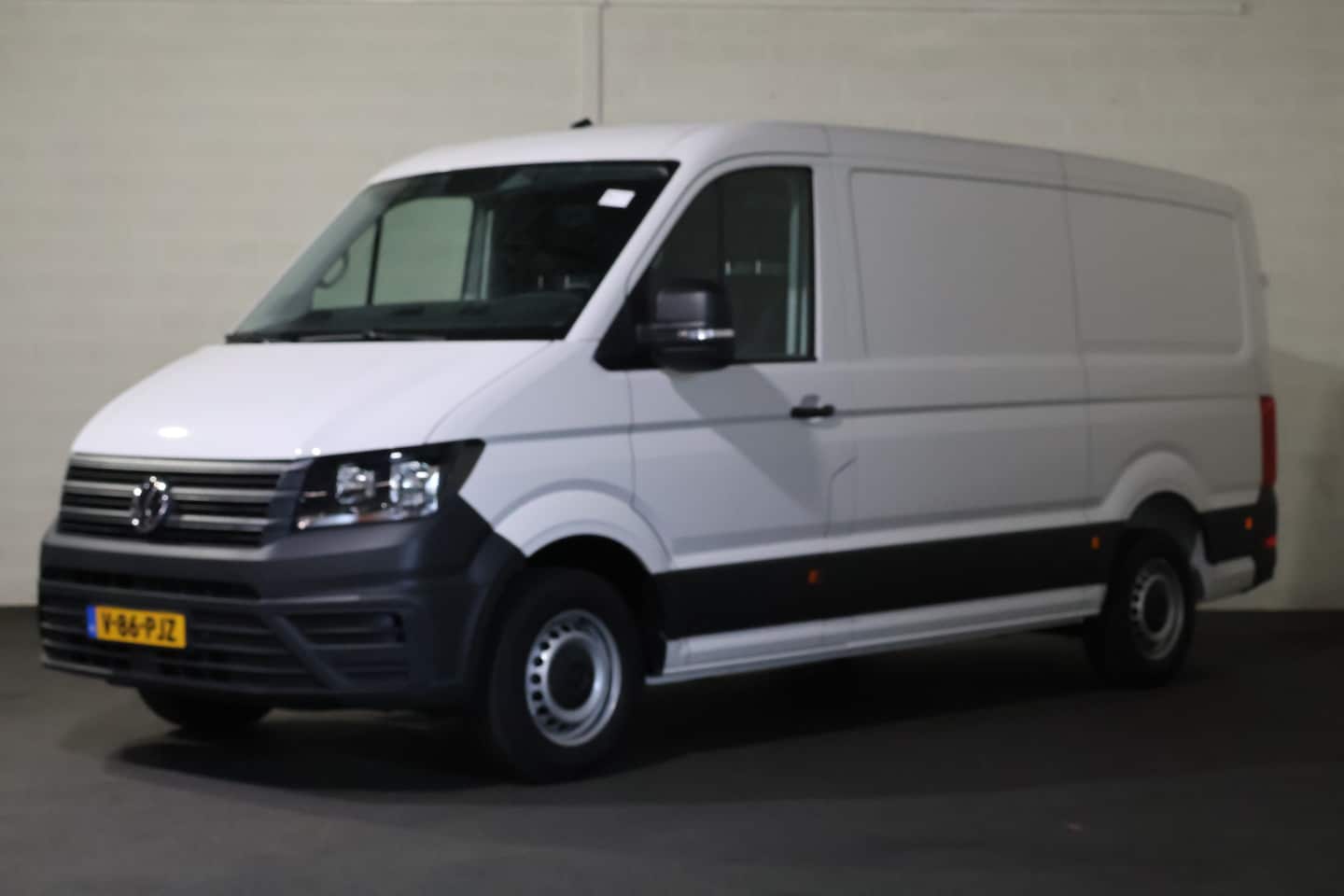 Volkswagen Crafter - 2.0 TDI L3 H2 Airco Apple Carplay Camera - AutoWereld.nl