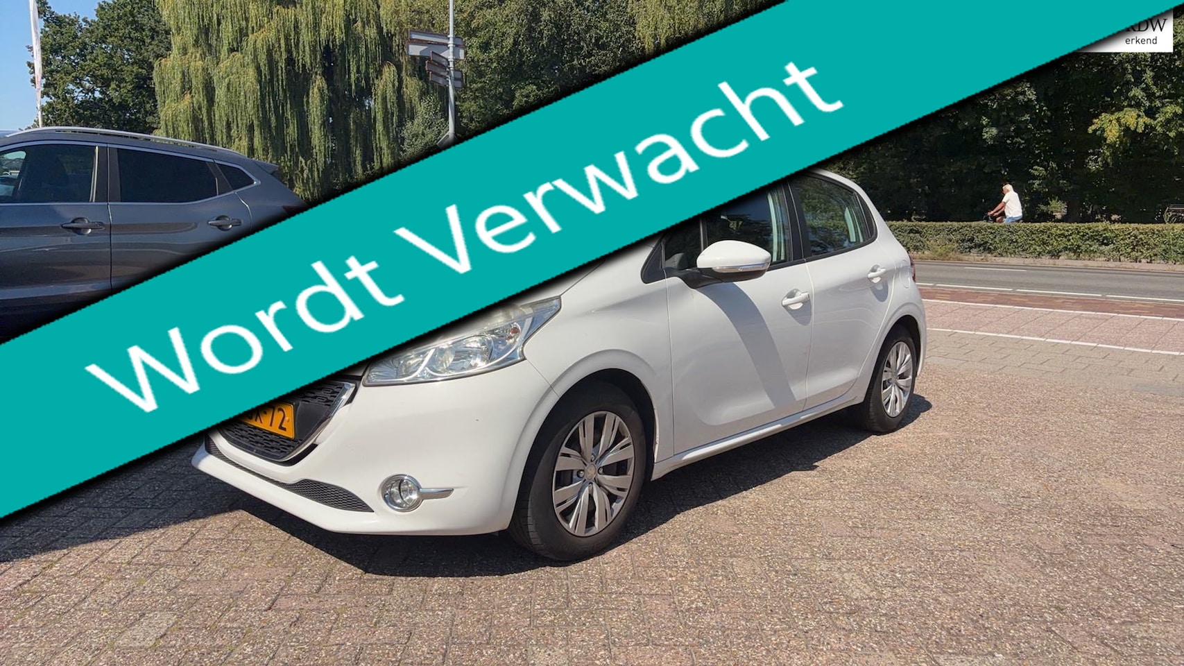 Peugeot 208 - 1.2 VTi Envy 5-deurs Clima Cruise Navi PDC Trekhaak Historie - AutoWereld.nl