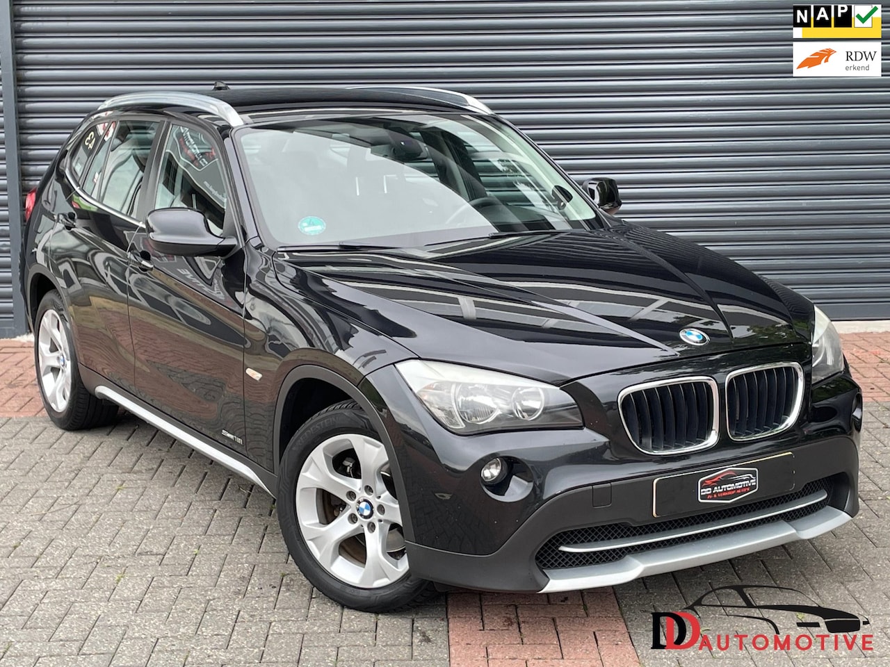 BMW X1 - SDrive18i Executive Navi | Trekhaak | Climate Control | Pdc - AutoWereld.nl