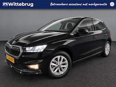 Skoda Fabia - 1.0 TSI Selection / Fabriekgarantie 2028 / App connect / Parkeersensoren achter / Lichtmet