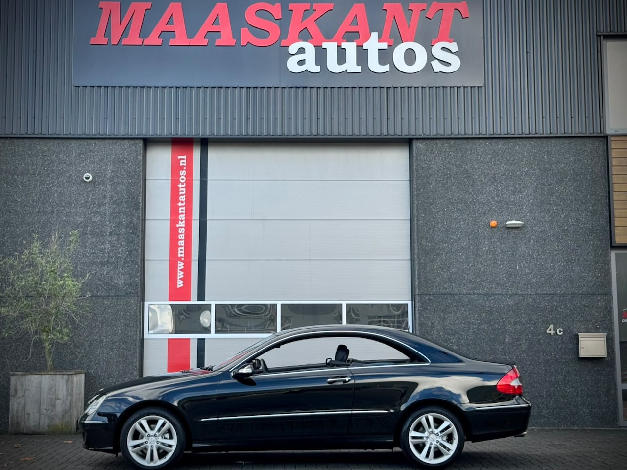 Mercedes-Benz CLK-klasse Coupé - 200 Kompressor / Aut / Avantgarde / Collector quality / ONLY 23552KM! - AutoWereld.nl