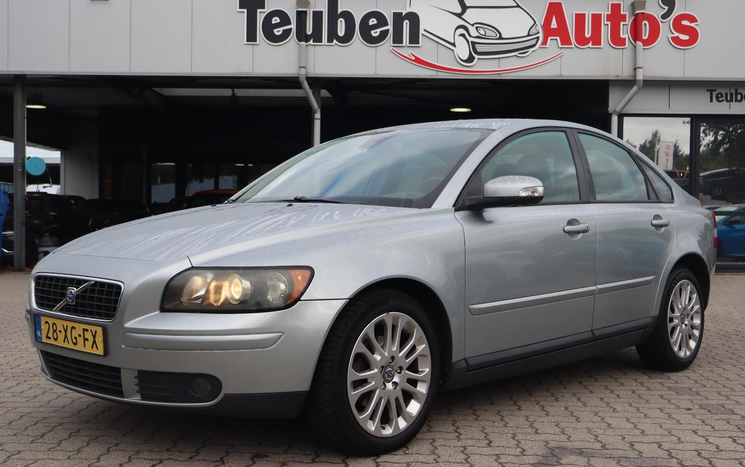 Volvo S40 - 1.8 Edition II | LM velgen | Cruise control | Climate control | 144.270Km | Nette auto! - AutoWereld.nl