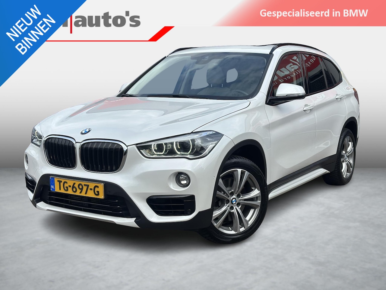 BMW X1 - sDrive20i High Executive Memory|Pano|HiFi|HUD - AutoWereld.nl