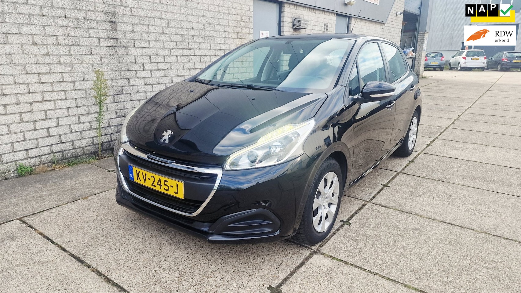 Peugeot 208 - 1.2 PureTech Active Navigatie Airco NAP.... - AutoWereld.nl