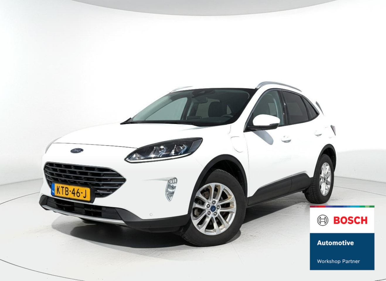 Ford Kuga - 2.5 PHEV Titanium TREKHAAK - NAVI - STOELVERWARMING - AutoWereld.nl