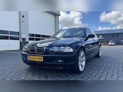 BMW 3-serie - 320i Executive